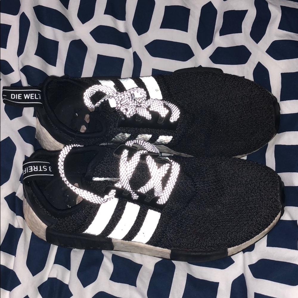 black mesh nmds